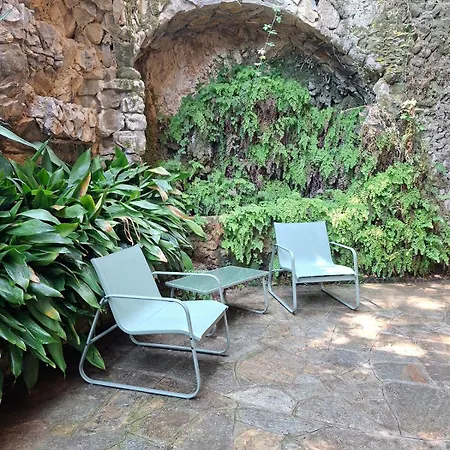 Grande Con Giardino